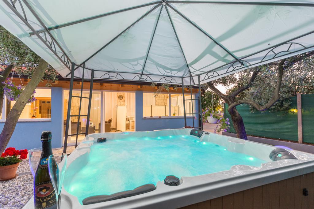 Villa Tina 波雷奇 外观 照片